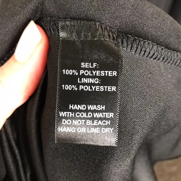 Lulu's Black V-Neck flowy maxi-dress - Picture 7 of 11